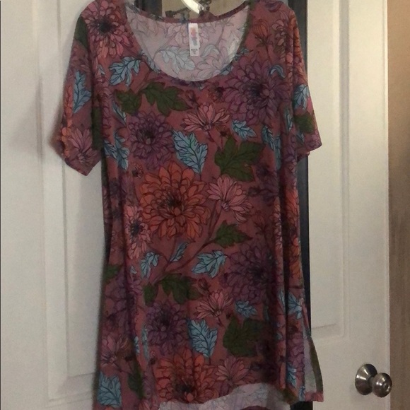 Lula Roe Women’s Top - Picture 3 of 4